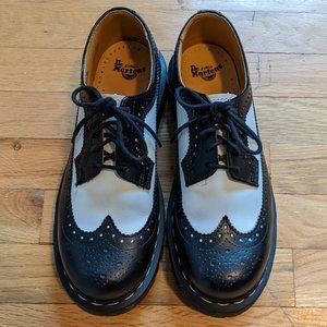 Dr. Marten's 10458 Wingtip Brogue Leather - Black + White (Women's US 9)